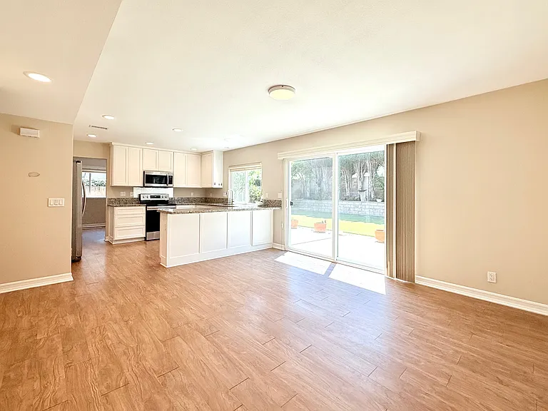 15338 Nantes Cir — Photo 15