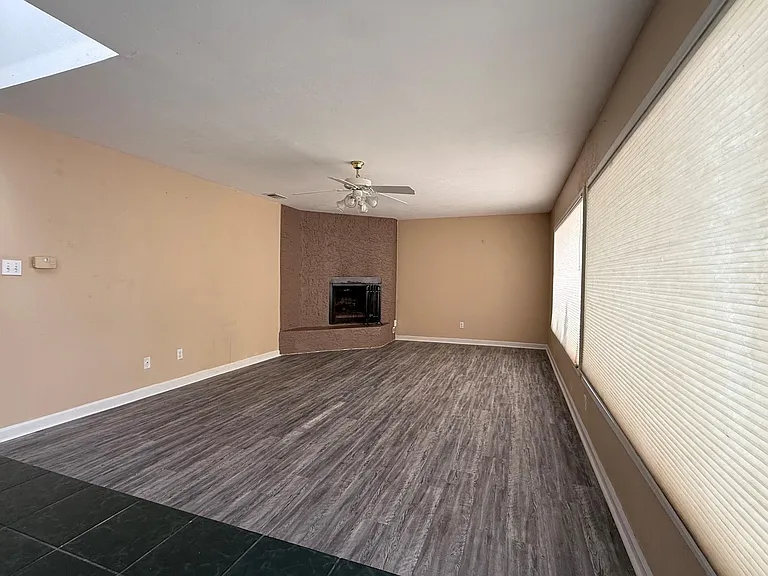 2110 Lariat Trl — Photo 16