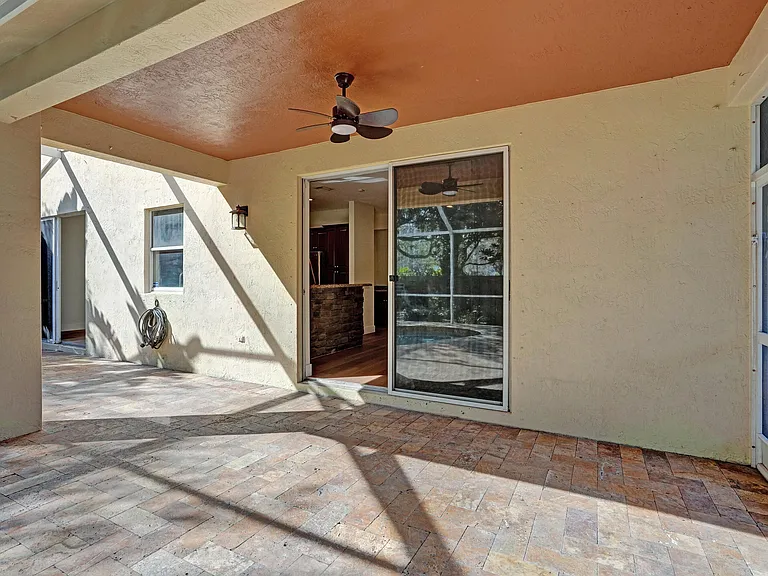 4214 NW 38th Dr — Photo 17