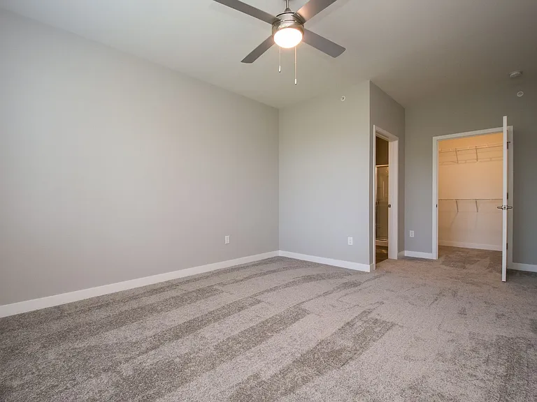1551 McCleary Ln — Photo 6