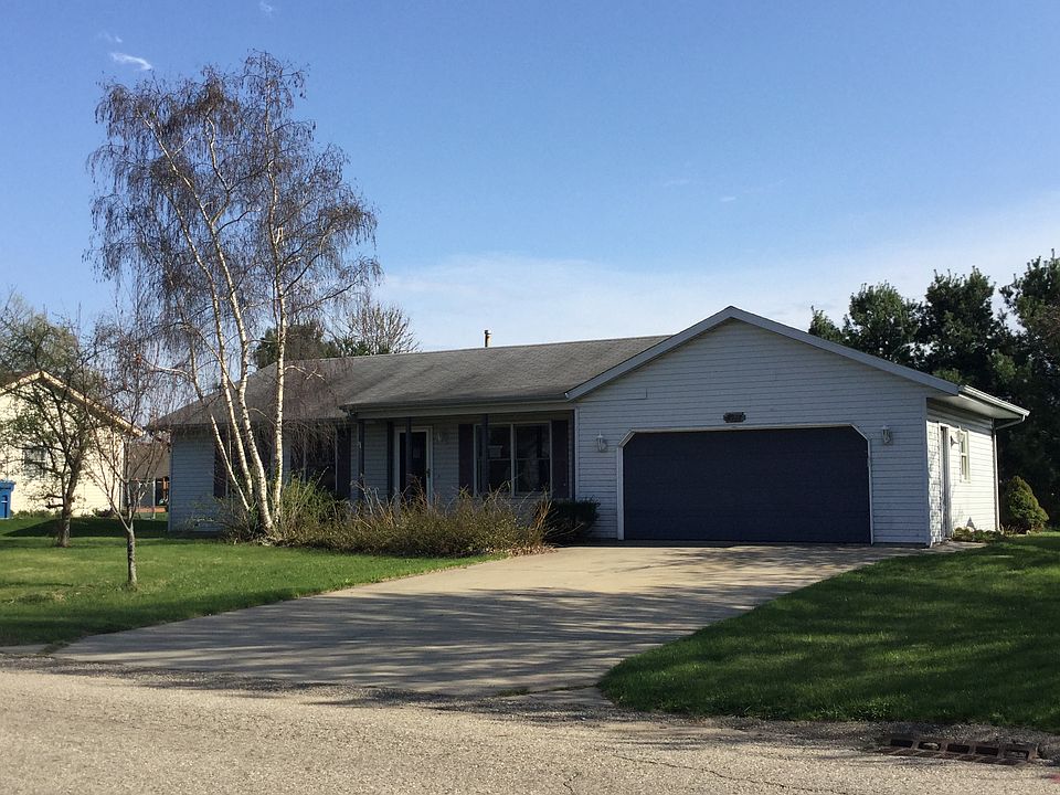 1st image of 2977 Hickory Nut Ln