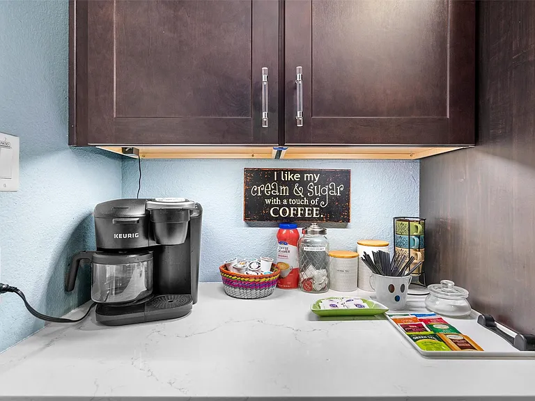 512 Edwards Dr — Photo 14