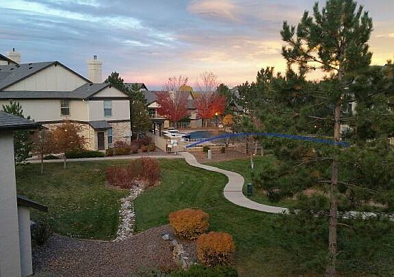 Second floor, end unit, great front yard! Safe & kid friendl