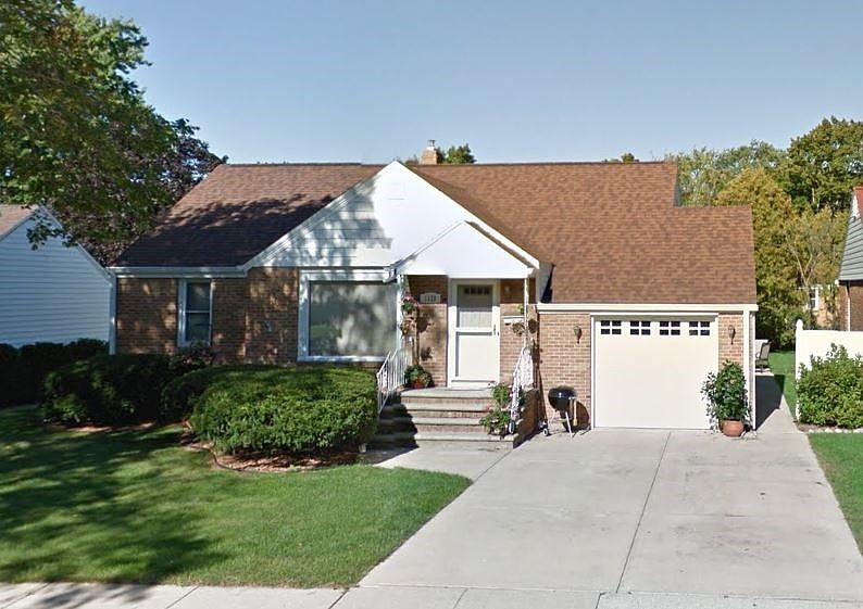 1st image of 1120 Redwood Dr