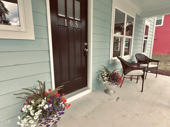 105 Hunter Pl, Carrboro, NC 27510