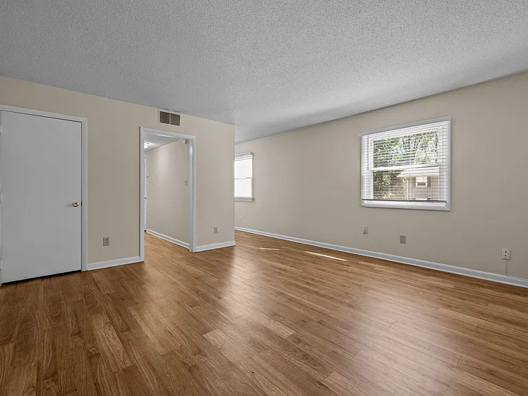 Moses Court (1 Bed x 1 Bath)