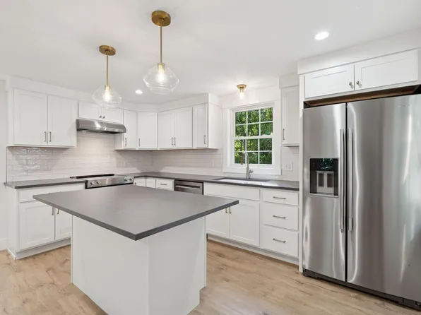 43 Skillin Road, Cumberland, ME 04021