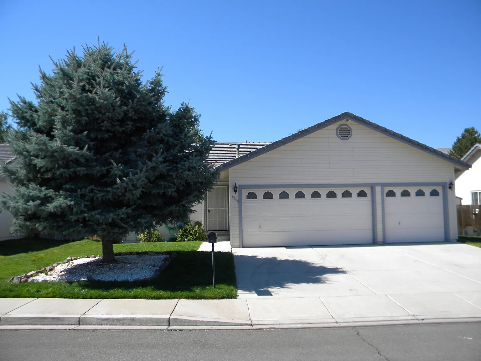 4715 Vista Mountain Dr photo 1