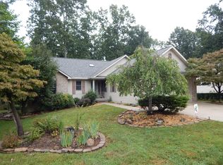237 Lakeview Dr, Fairfield Glade, TN 38558