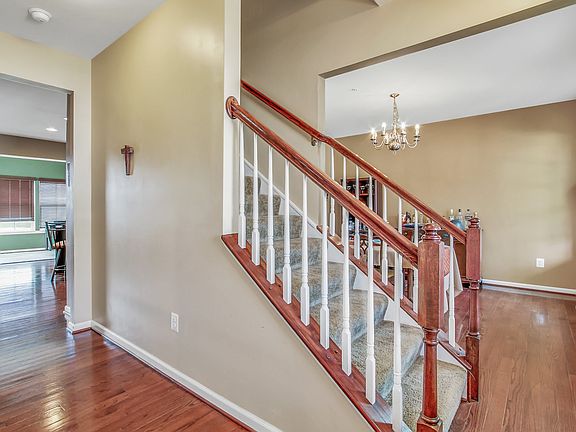 2nd image of 707 Southern Lights Dr