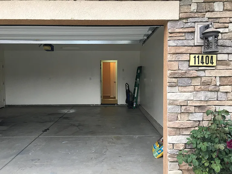 11404 Eresma Dr — Photo 27