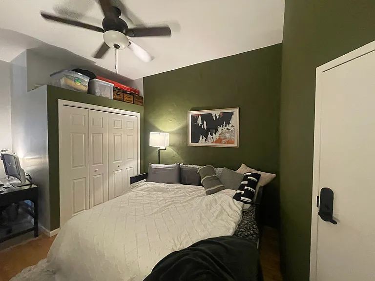 1801 S Throop St #202 — Photo 8