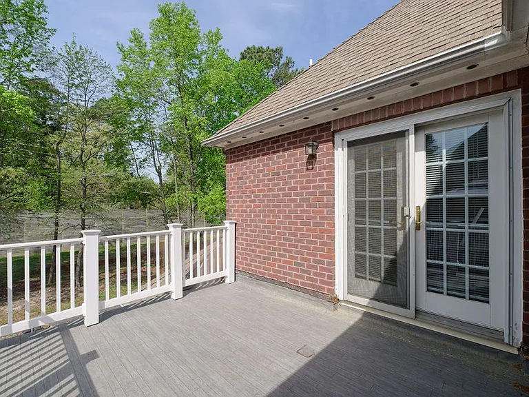 183 Herman Melville Ave — Photo 16