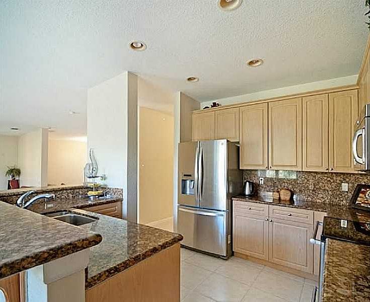 1st image of 1626 Winterberry Ln
