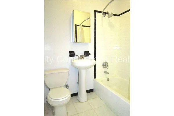 Rented by City Connections Realty | media 21