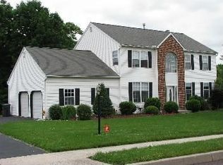 204 Spring Haven Cir, Royersford, PA 19468