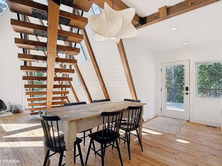 123 Little Mountain Rd — Photo 13