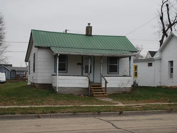 309 N Olive St, Maquoketa, IA 52060