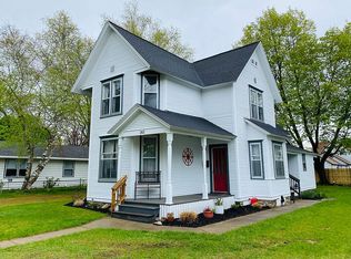 262 W 11th St, Holland, MI