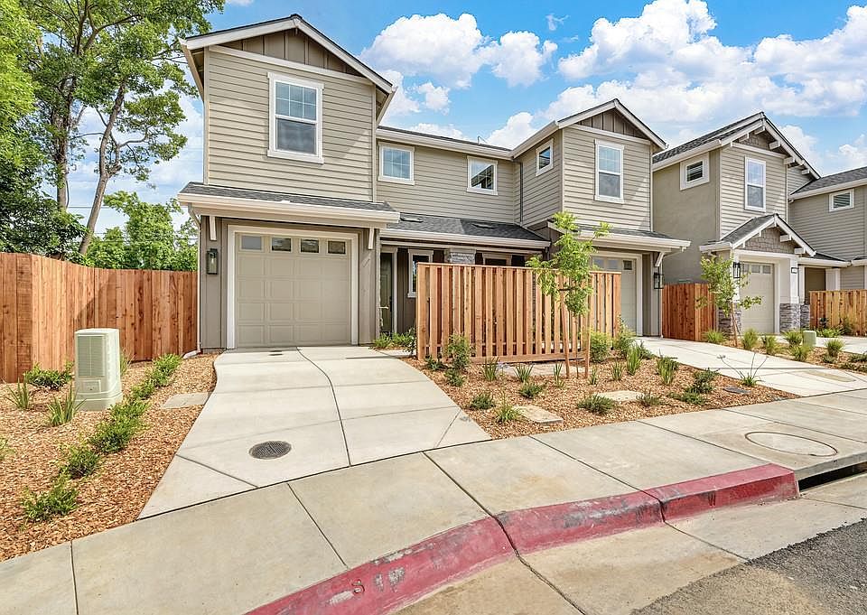 1st image of 209 Chico Pl