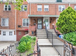 20-27 26th St, Astoria, NY 11105