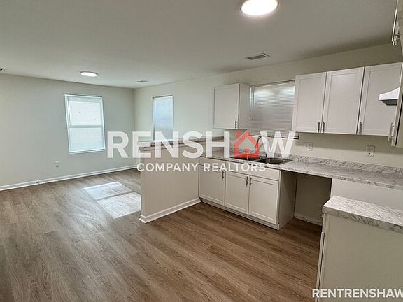 5th image of 2831 Overton Crossing St