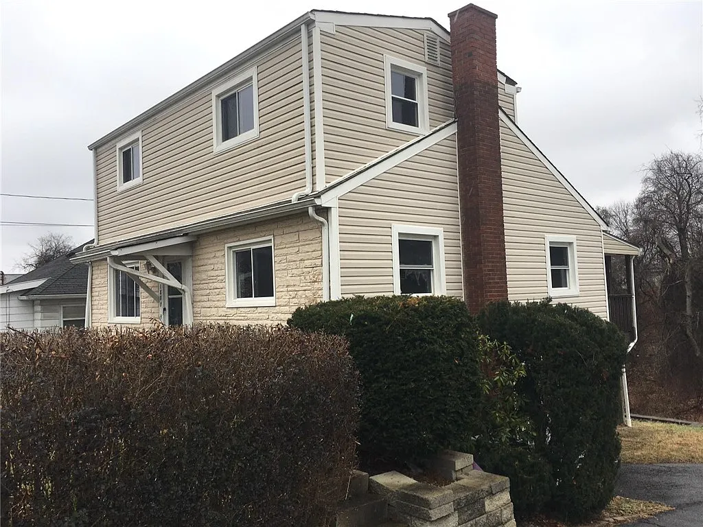 1887 Beechford Ave photo 1