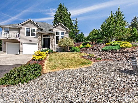 3rd image of 958 Cascade Drive