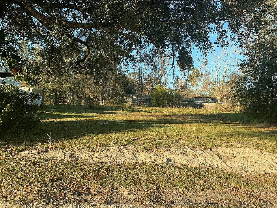 1st image of 15604 Van Eaton Cir
