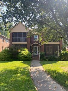1st image of 522 S Lincoln Park Dr #C