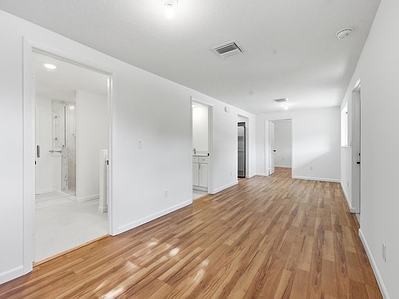 3rd image of 1503 NE 6th Street