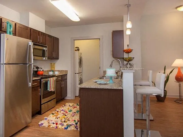 Bienville Basin Apartments — Photo 7