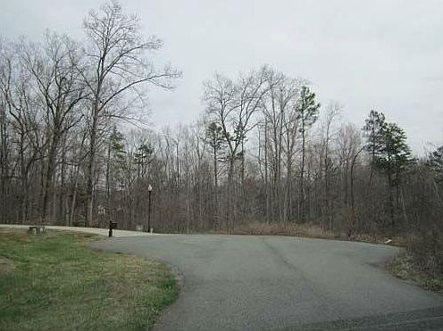2nd image of 239 Loblolly Ln