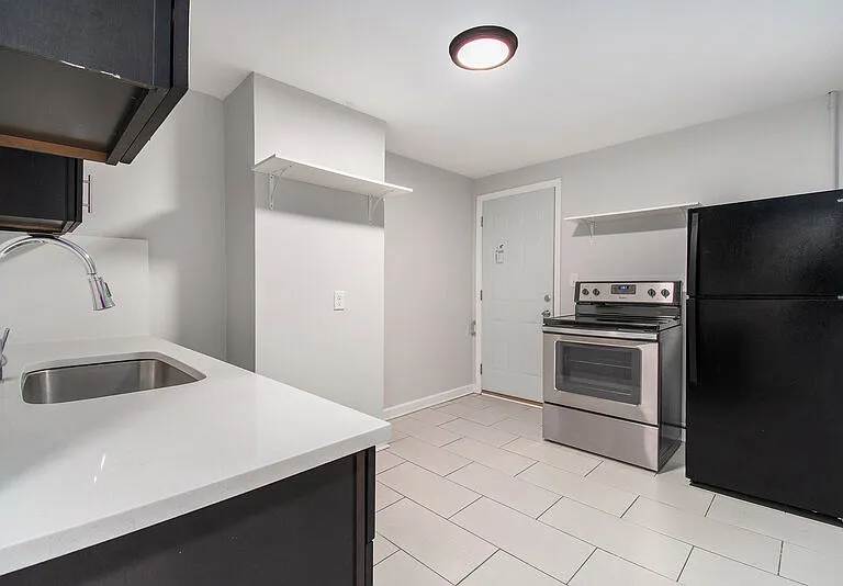 5517 NW Radial Hwy — Photo 4