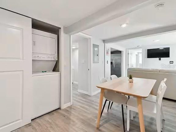 5th image of 1501 Woodward St Unit 1/2