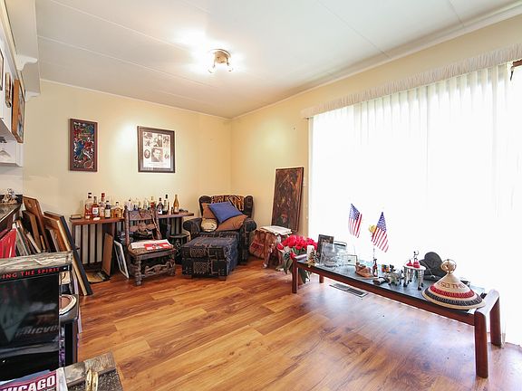 5th image of 8086 S Garfield Ave APT 7-1
