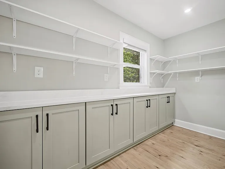 6048 River Rd — Photo 24