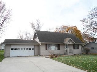 201 6th St, Durant, IA 52747