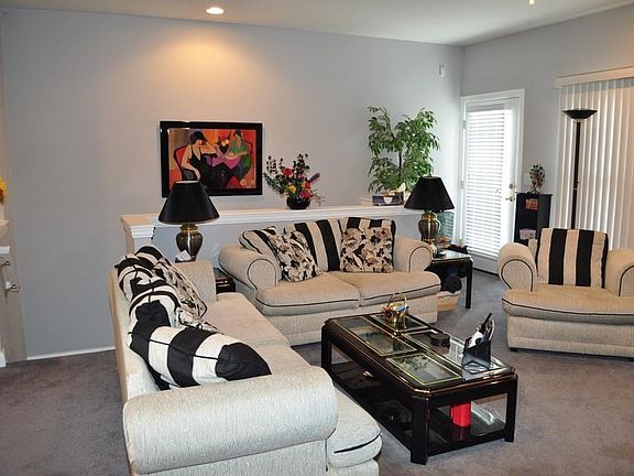5th image of 5997 McNaughten Grove Ln