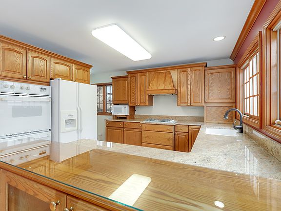 2nd image of 37275 N Grandwood Dr