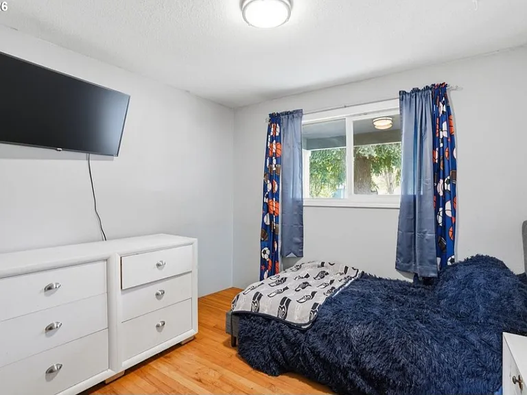 3705 NE 137th Ave — Photo 10