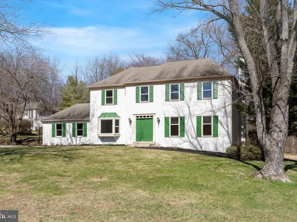 90 Lynne Cir, Paoli, PA 19301