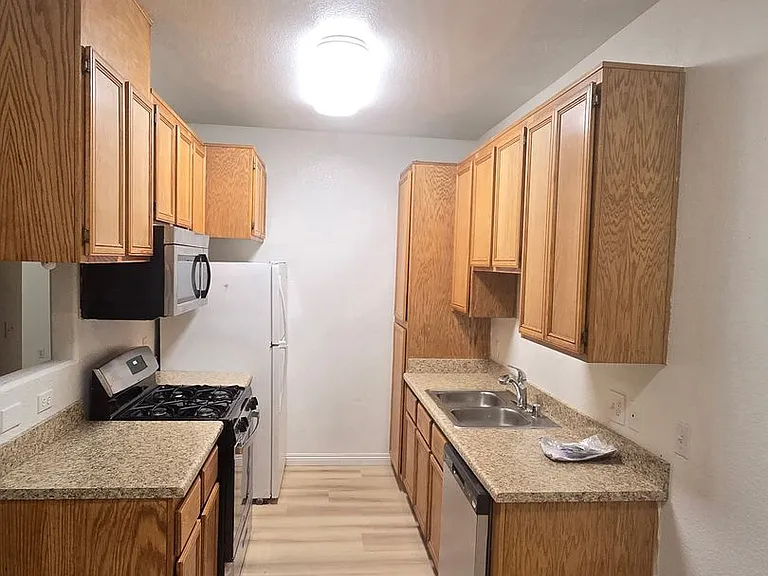4730 E Craig Rd #1062 — Photo 8