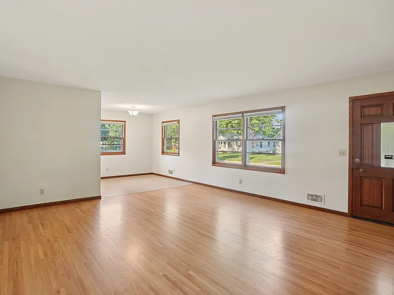 3705 Colorado Ave S — Photo 4