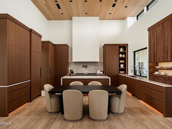 4th image of 6200 E Quartz Mountain Road