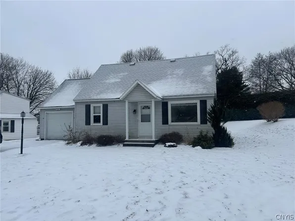 3 Wills Dr, New Hartford, NY 13413