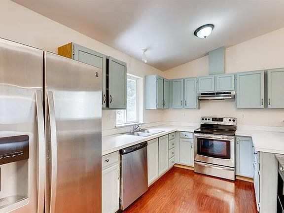 5th image of 10728 211th Avenue Ct E
