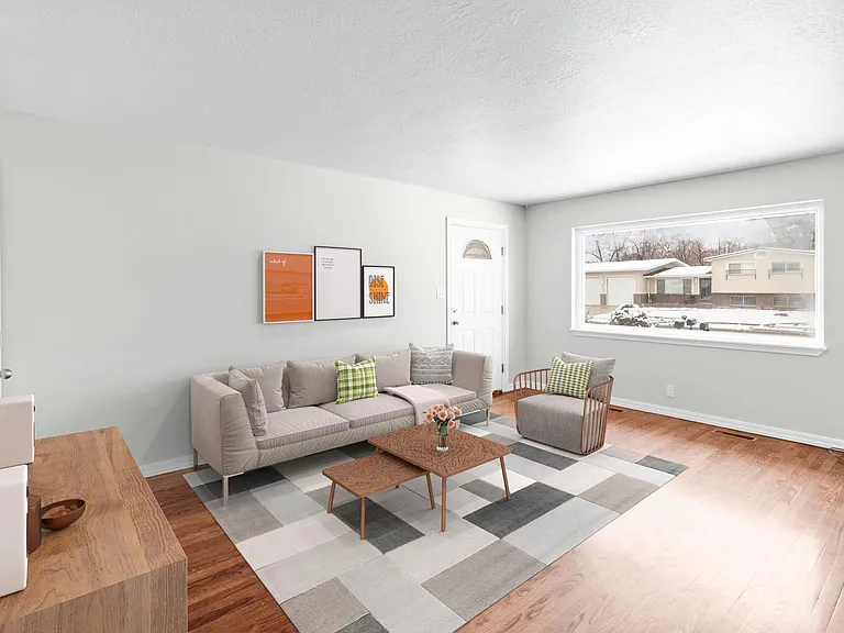 4264 S 1100 E — Photo 2