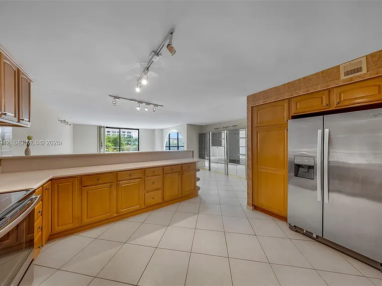 600 Three Islands Blvd #212 — Photo 38