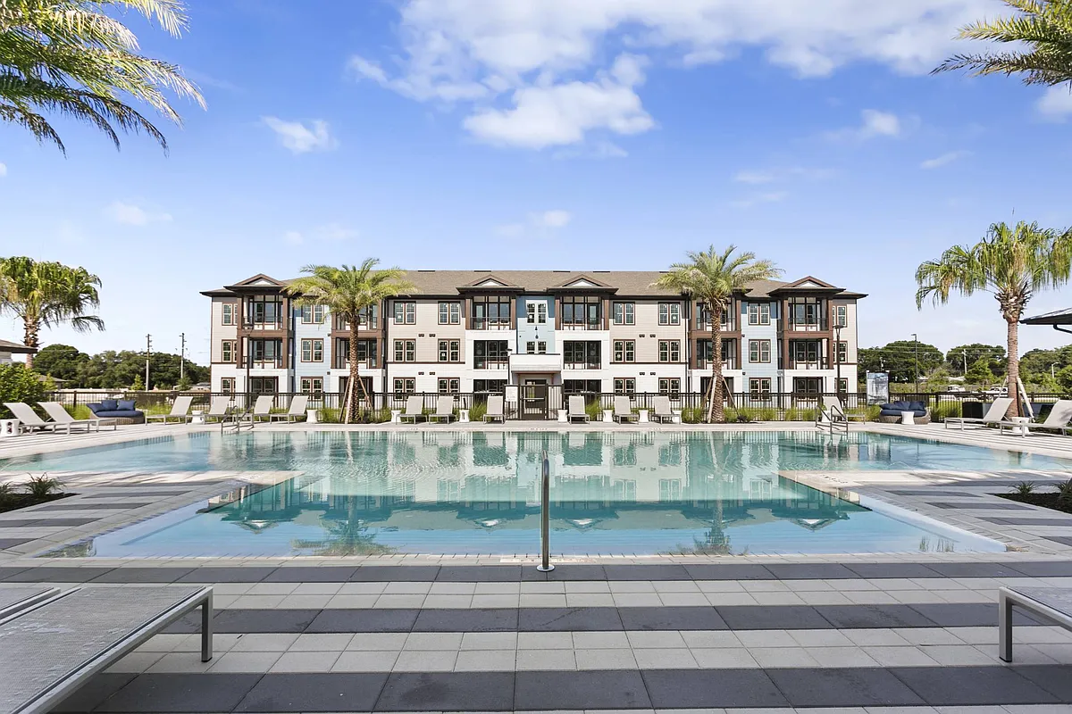 Building Photo - Arabelle Clearwater
